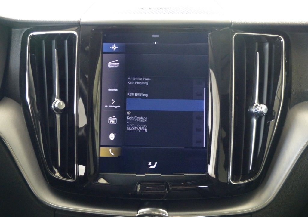 Volvo XC60 Momentum Pro 2WD Navi+LED+Harman+Totw+PDC foto 9