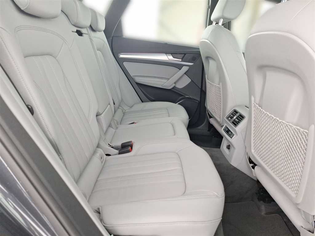 Audi Q5 advanced 50 2.0 TFSI e quattro S-tronic  foto 22