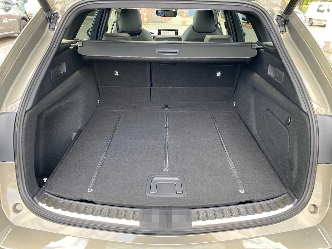 Toyota Corolla Touring Sports 2.0 Hybrid Lounge KAMERA  foto 10