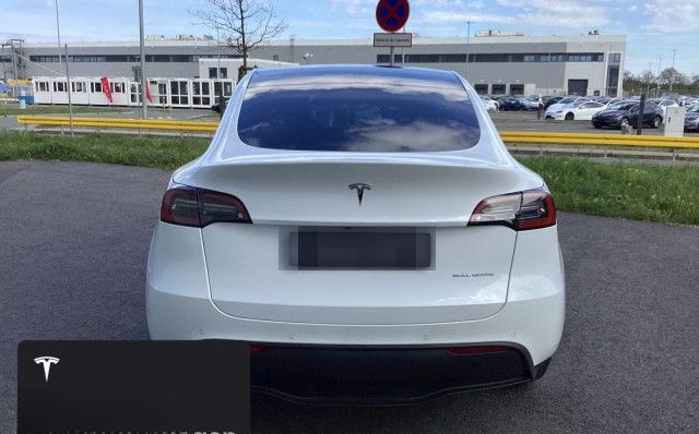 Tesla Model Y Long Range AWD foto 6