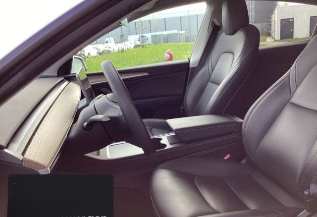 Tesla Model Y Long Range AWD foto 10