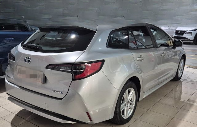 Toyota TOYOTA Corolla Touring Sports 1.8 Hybrid Busines foto 4