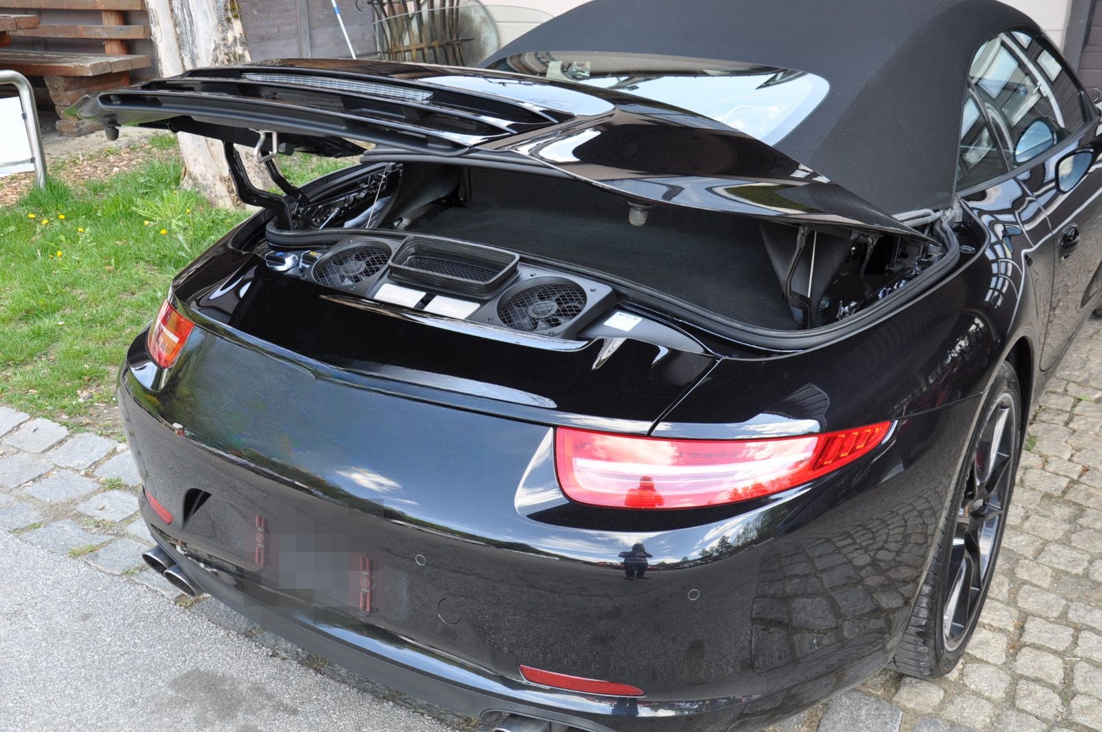 Porsche 911 Carrera Black Edition Cabriolet foto 16