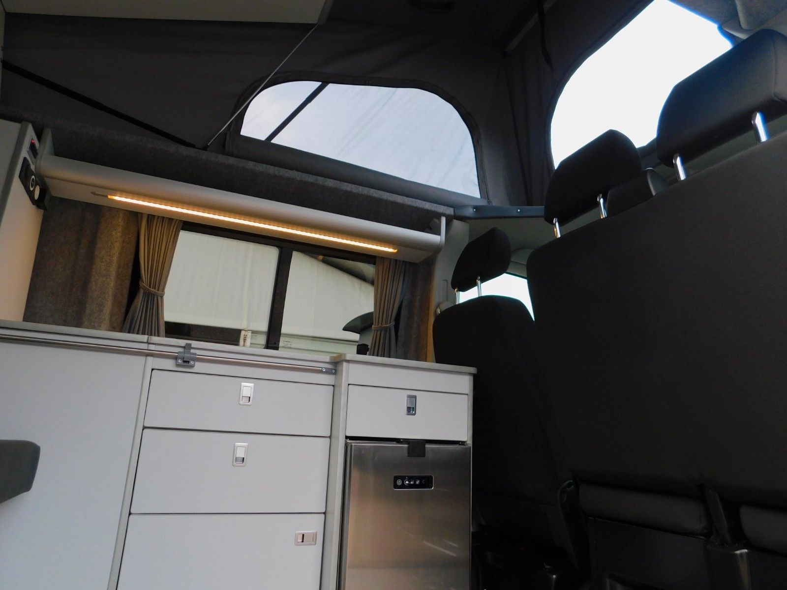 Volkswagen VAnCAMP  +AUFSTELLDACH+KÜCHE+5 SITZER foto 4