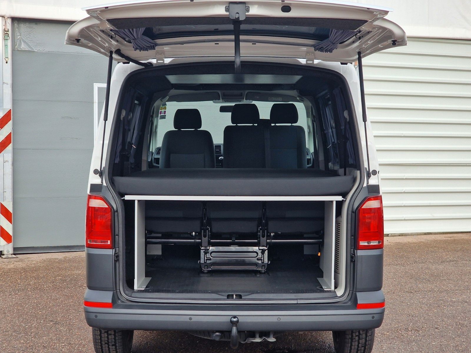 Volkswagen T6 California +AUFSTELLDACH+ALLRAD +Bis zu 9 SIT foto 18