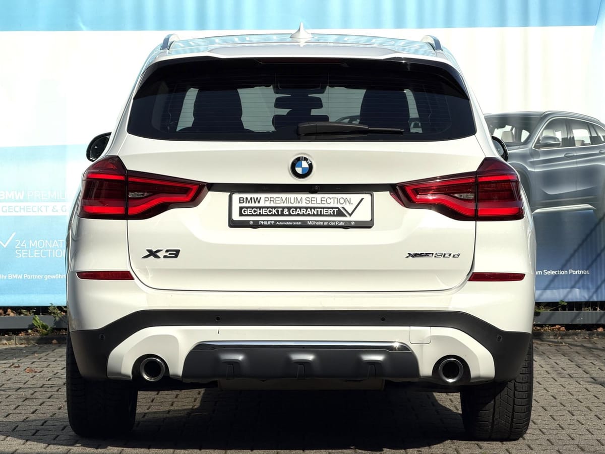 BMW X3 xDrive30d Luxury Line Head-Up AHK Pano DA+ PA foto 24