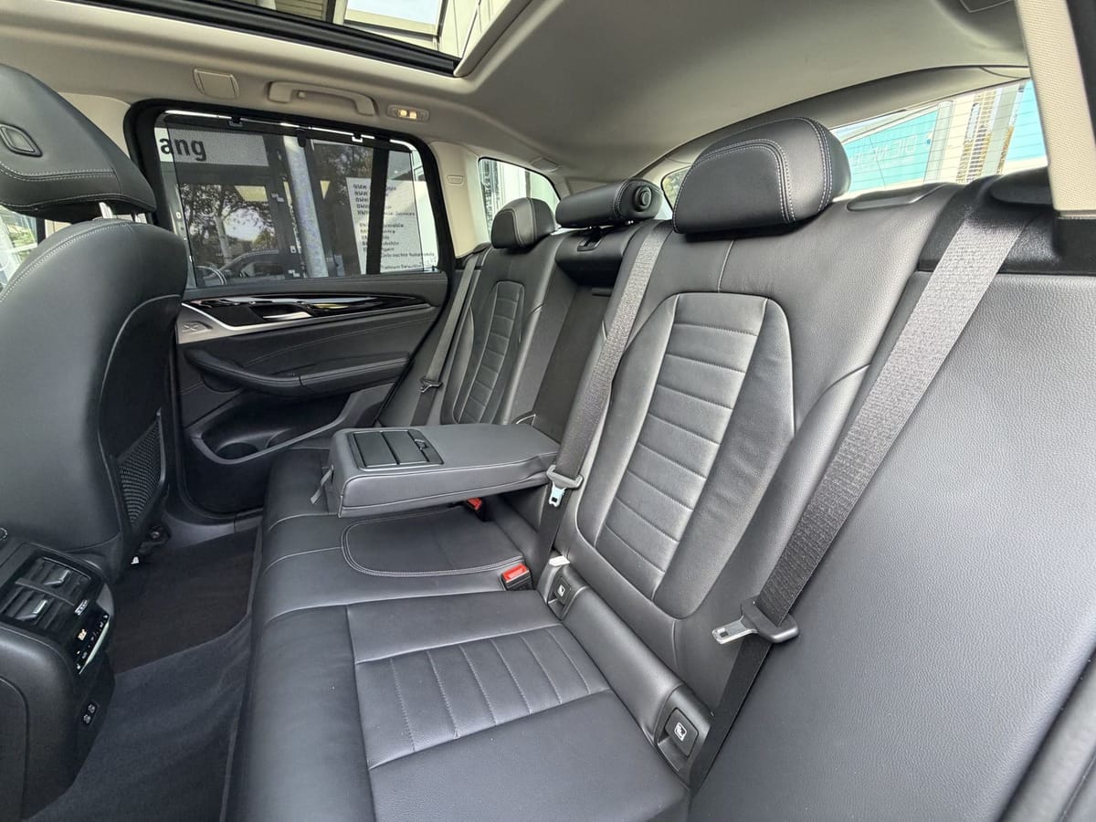 BMW X3 xDrive30d Luxury Line Head-Up AHK Pano DA+ PA foto 8