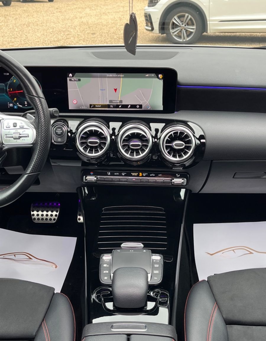 Mercedes-Benz A 200 d AMG LED*KAM*PANO*WIDE*NIGHT*BURMESTER foto 18