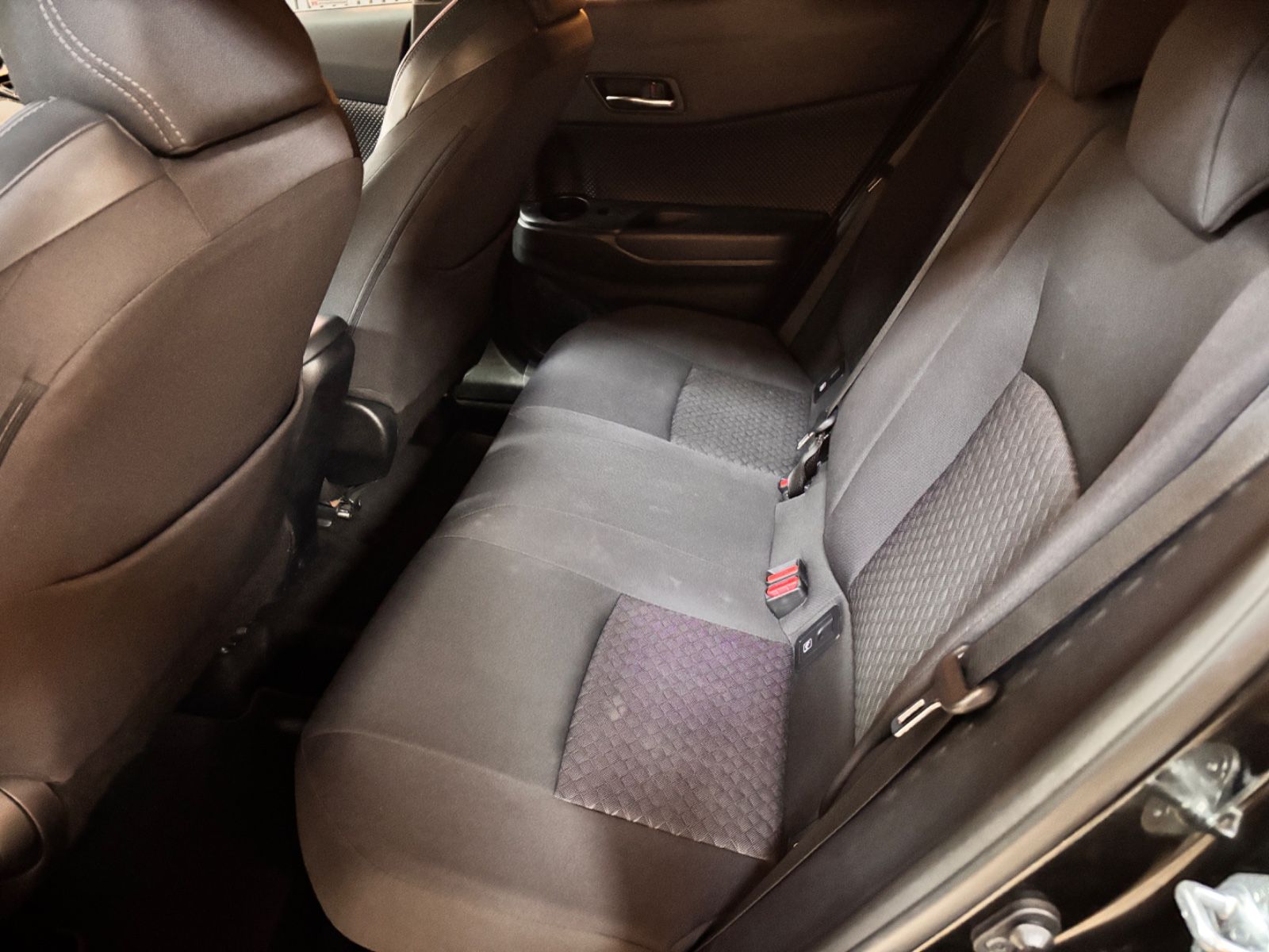 Toyota C-HR Hybrid Team D foto 7