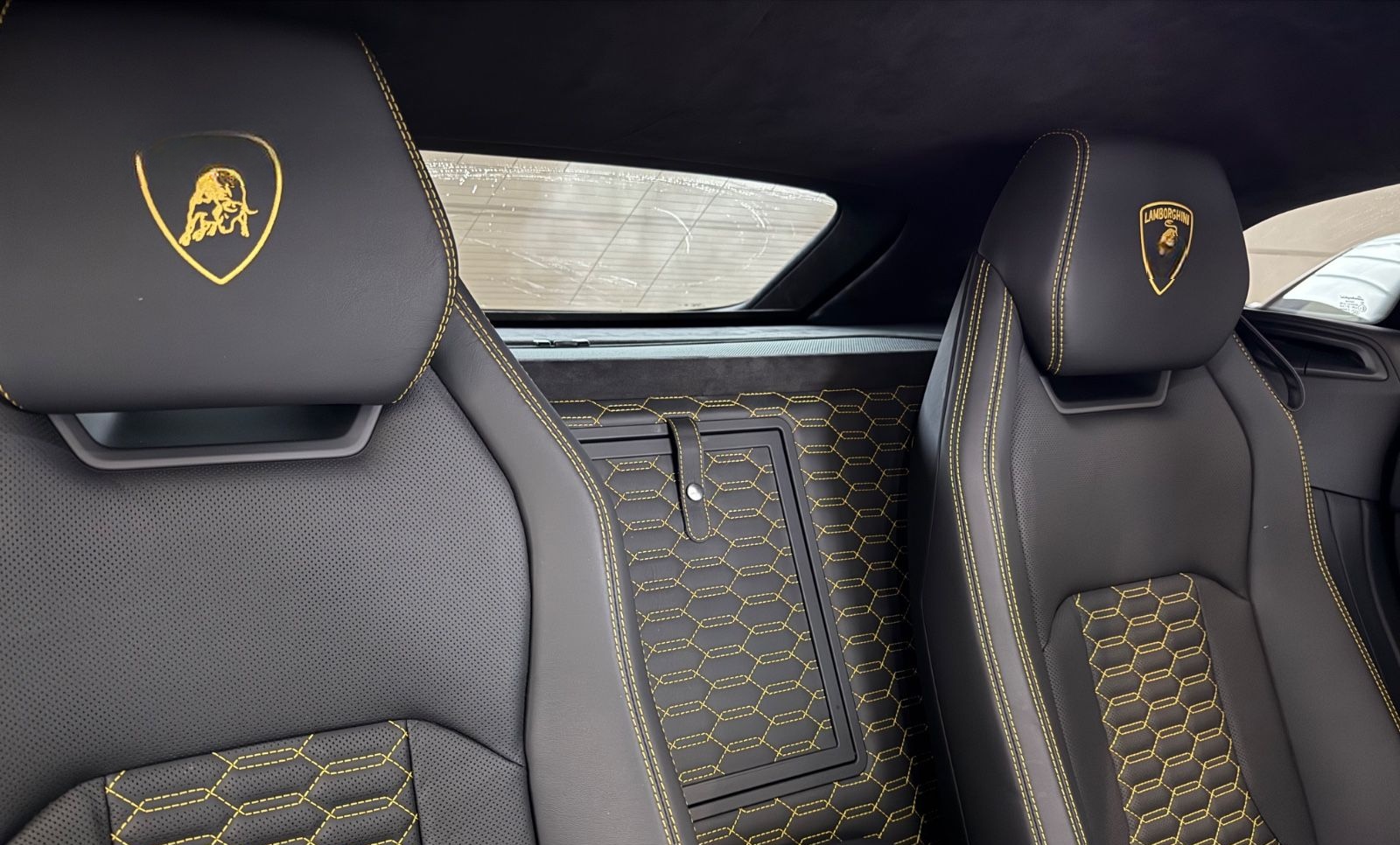 Lamborghini URUS, BIG CABRON INTERIEUR, Q-CITURA, PANO foto 22