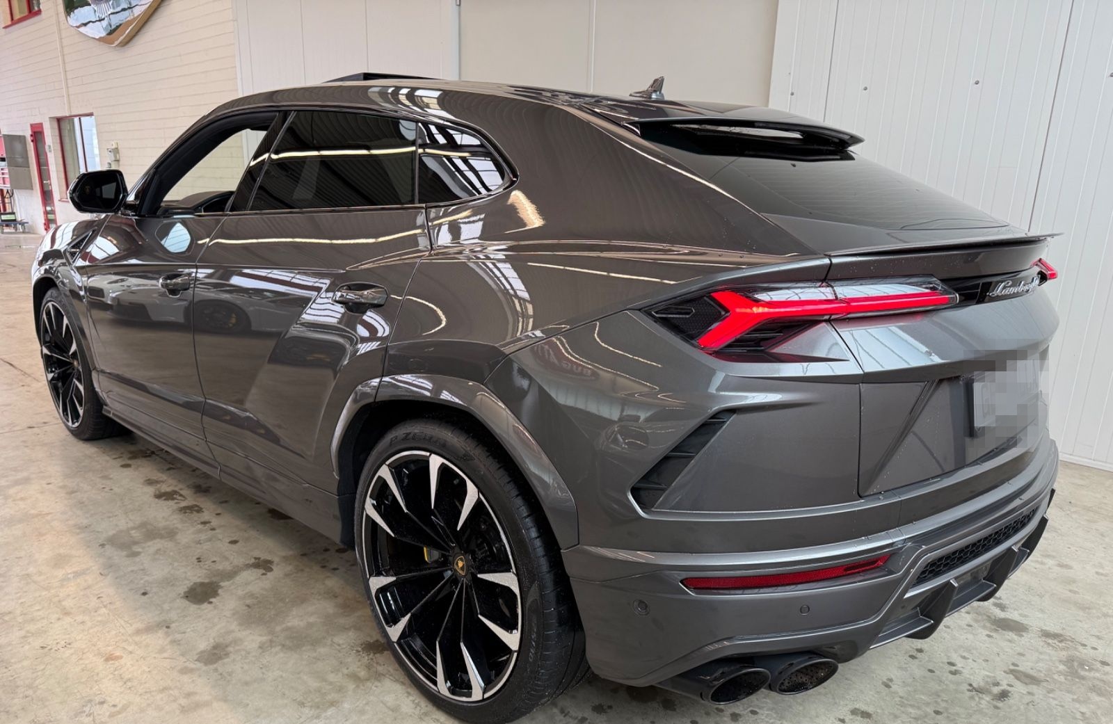 Lamborghini URUS, BIG CABRON INTERIEUR, Q-CITURA, PANO foto 23