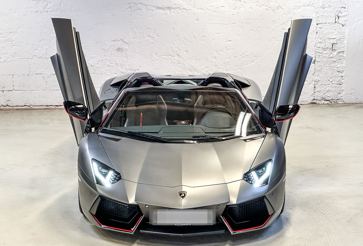 Lamborghini Aventador LP 700-4 Roadster Pirelli Edition