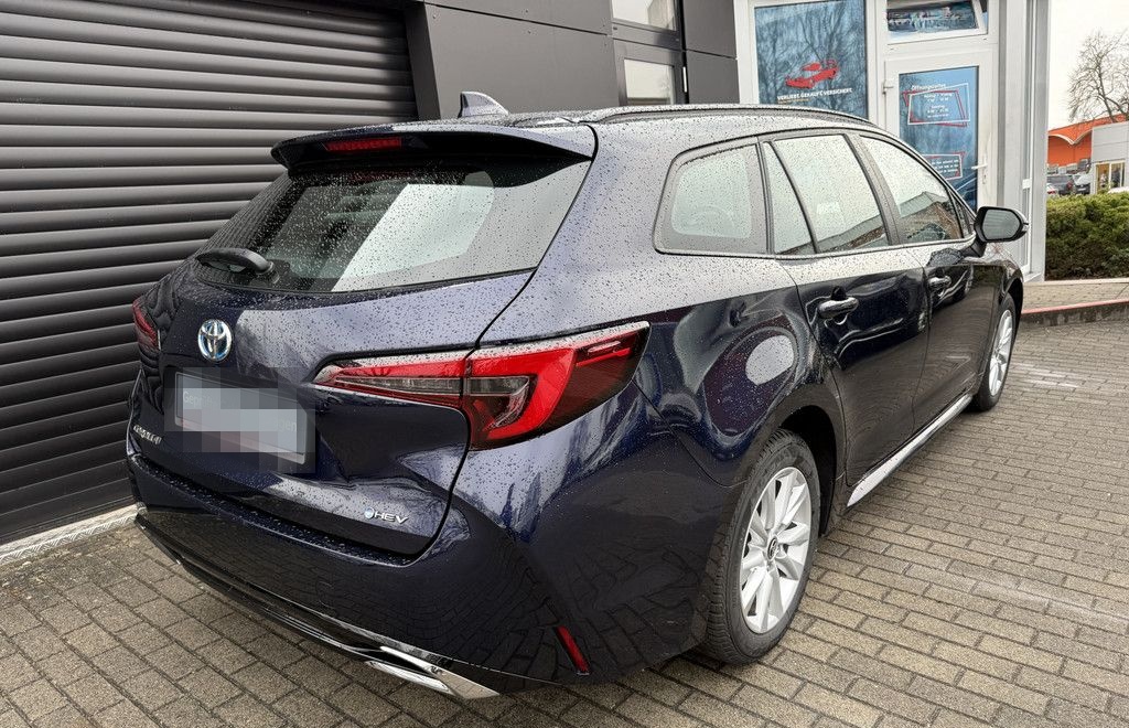 Toyota Corolla Touring Sports 2.0 Hybrid Business Editi foto 11