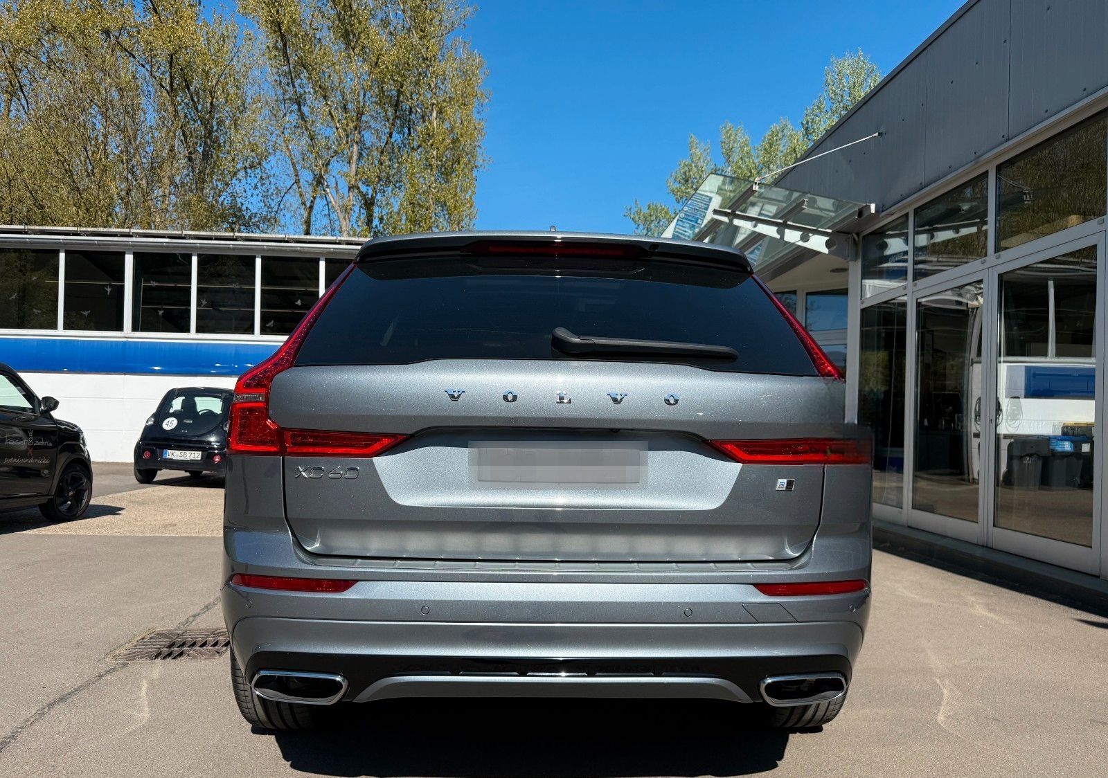 Volvo XC 60 D5  R Design AWD-Schiebedach-Standheizung foto 2