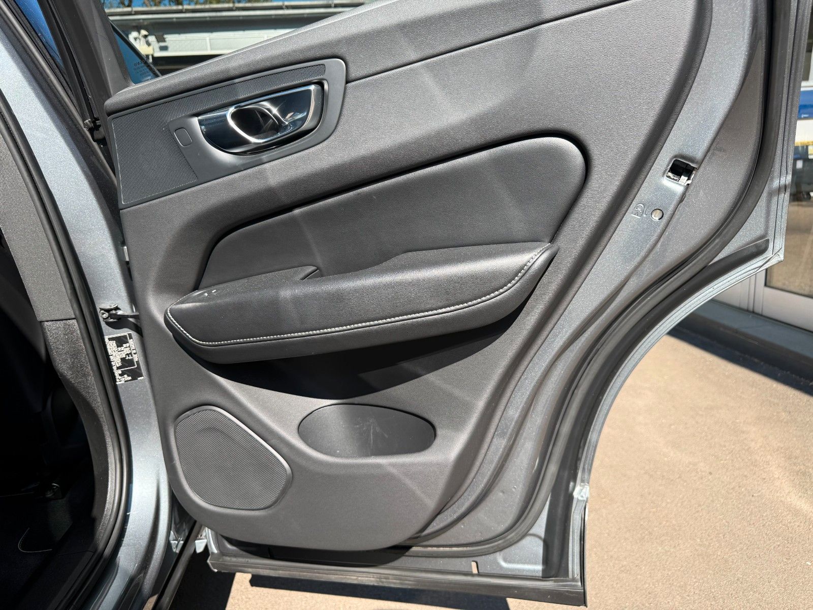 Volvo XC 60 D5  R Design AWD-Schiebedach-Standheizung foto 25