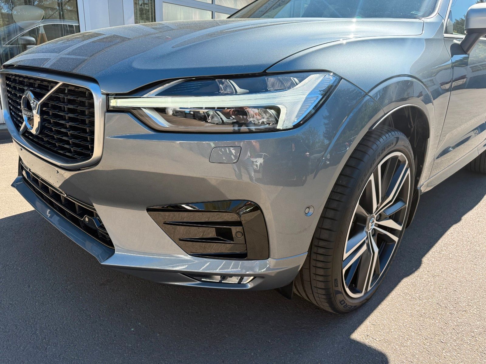 Volvo XC 60 D5  R Design AWD-Schiebedach-Standheizung foto 5