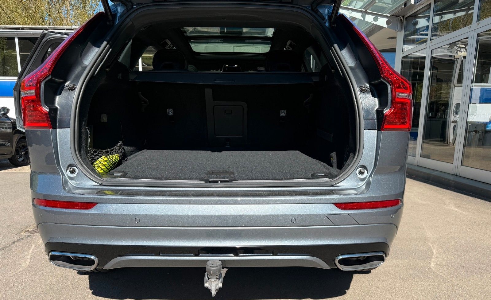 Volvo XC 60 D5  R Design AWD-Schiebedach-Standheizung foto 6