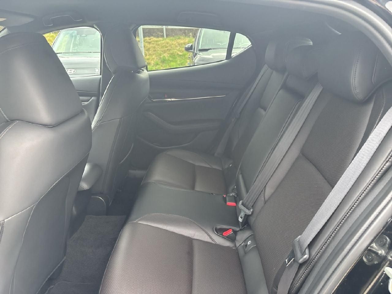 Mazda 3 Lim. Selection AWD,LED,360°,BOSE,ACC,TOT foto 11