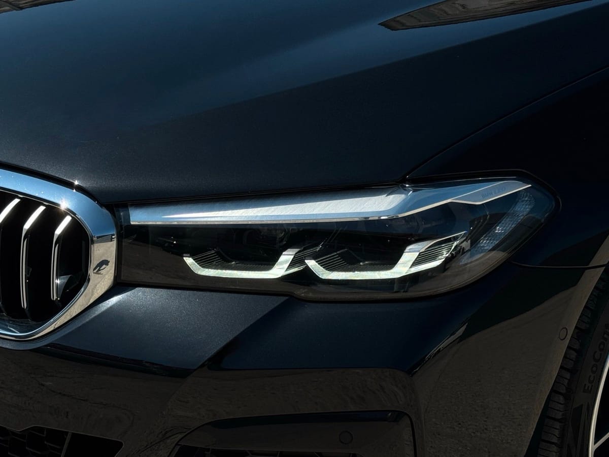 BMW 530d M Sport Aero Shadow LED CAM Klim-4Z CarPlay foto 3