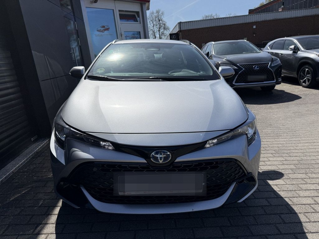 Toyota Corolla Touring Sports 1.8 Hybrid Business Editi foto 2