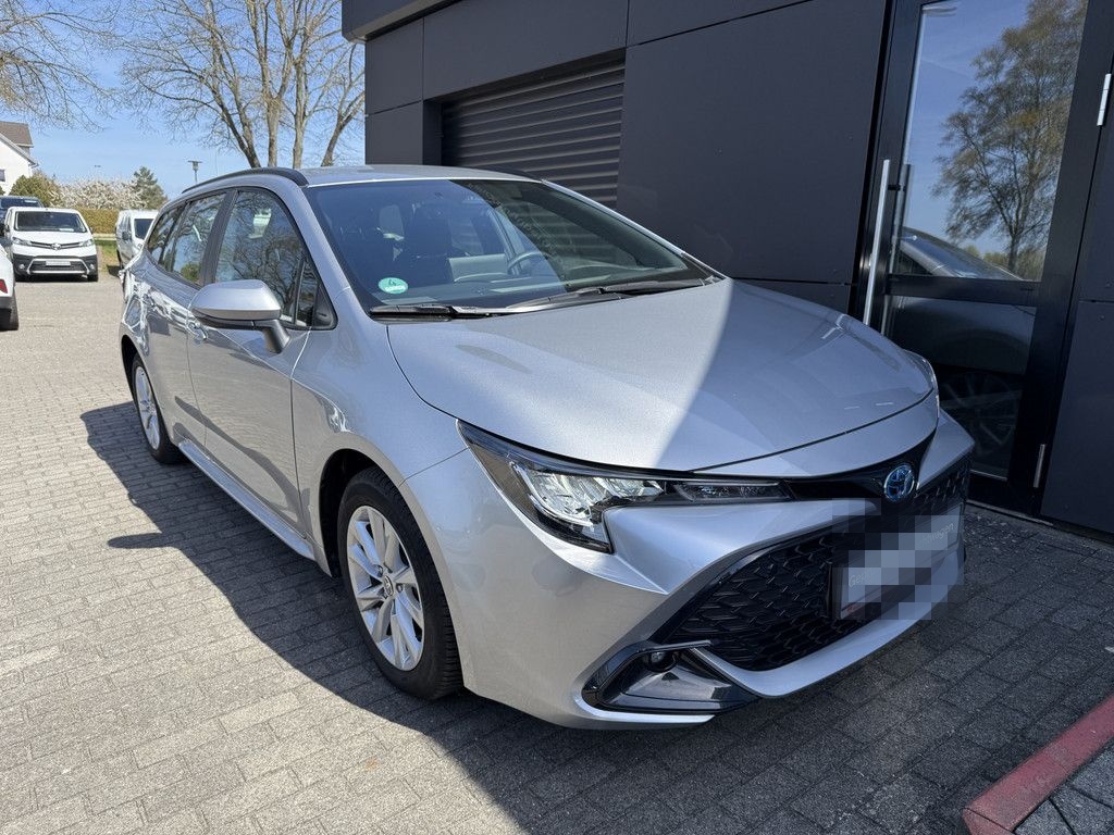 Toyota Corolla Touring Sports 1.8 Hybrid Business Editi foto 16