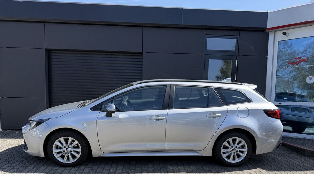Toyota Corolla Touring Sports 1.8 Hybrid Business Editi foto 3