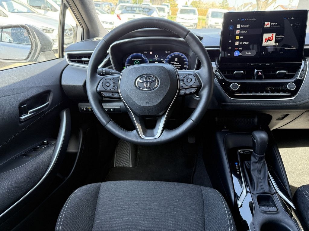 Toyota Corolla Touring Sports 1.8 Hybrid Business Editi foto 8