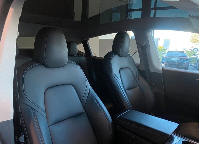 Tesla Model Y AWD Long Range Dual Motor Panorama LED foto 16