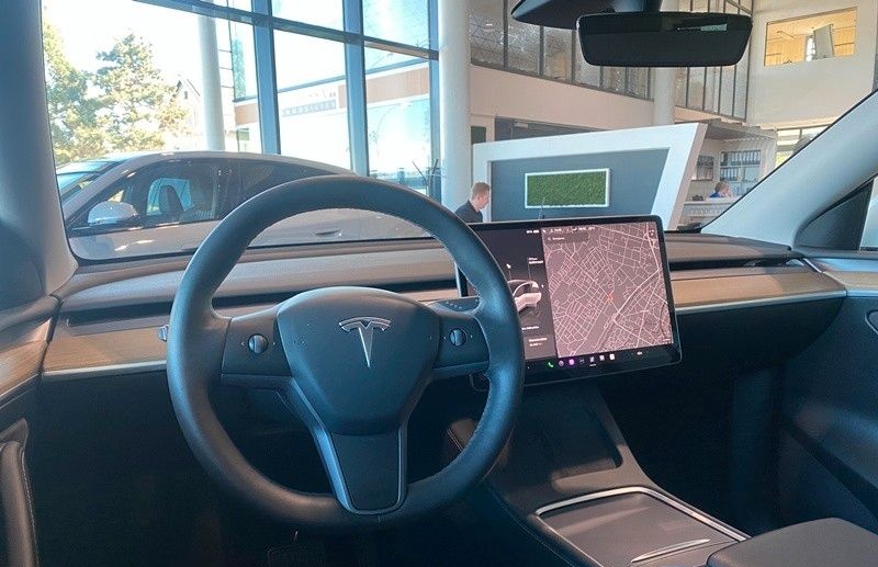 Tesla Model Y AWD Long Range Dual Motor Panorama LED foto 4