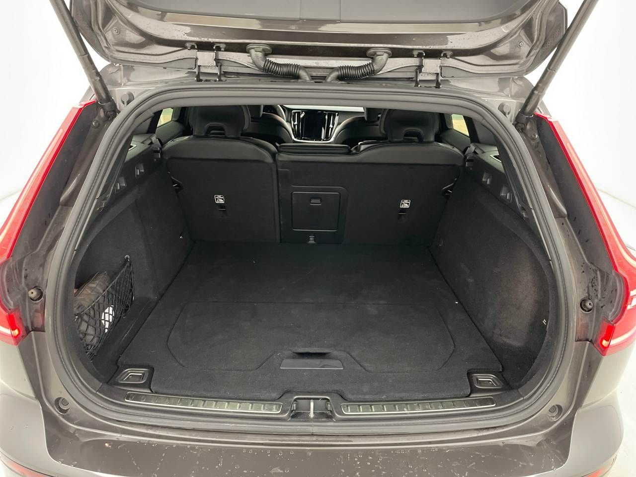 Volvo V60 Kombi Plus Dark *PANO*H/K* 360* foto 9