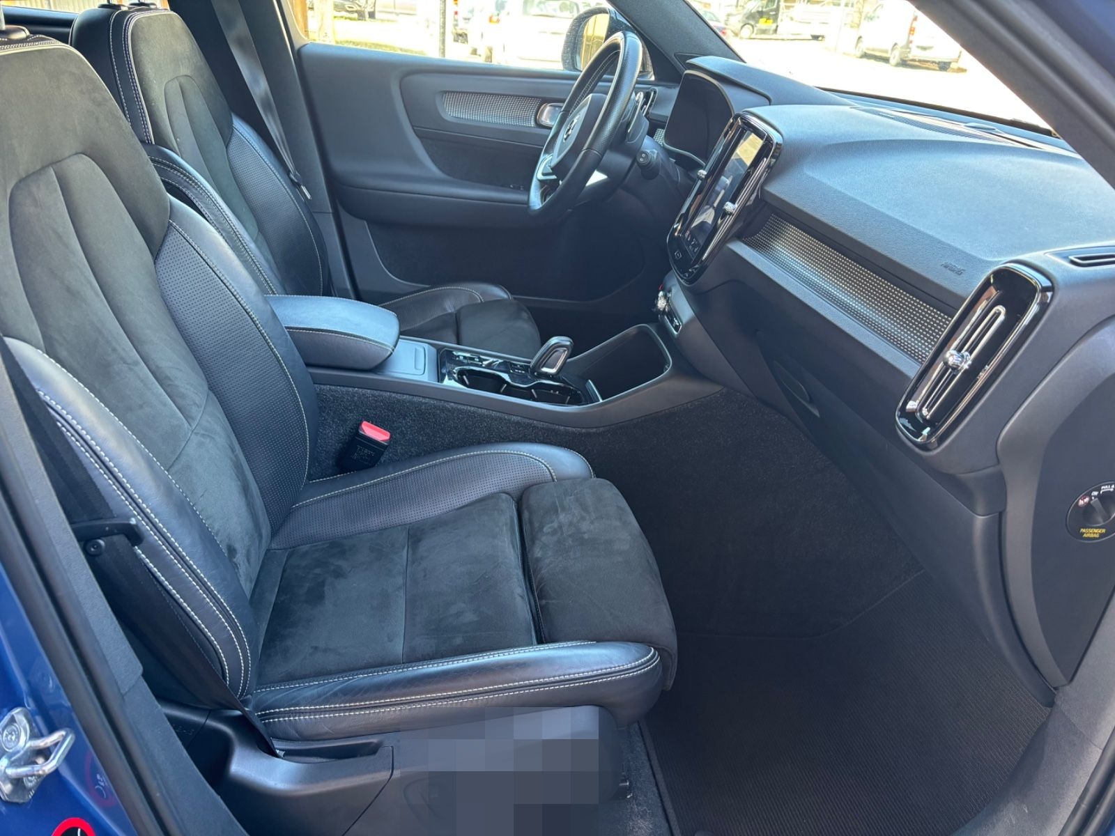 Volvo XC40 R Design AWD Panoramadach foto 17