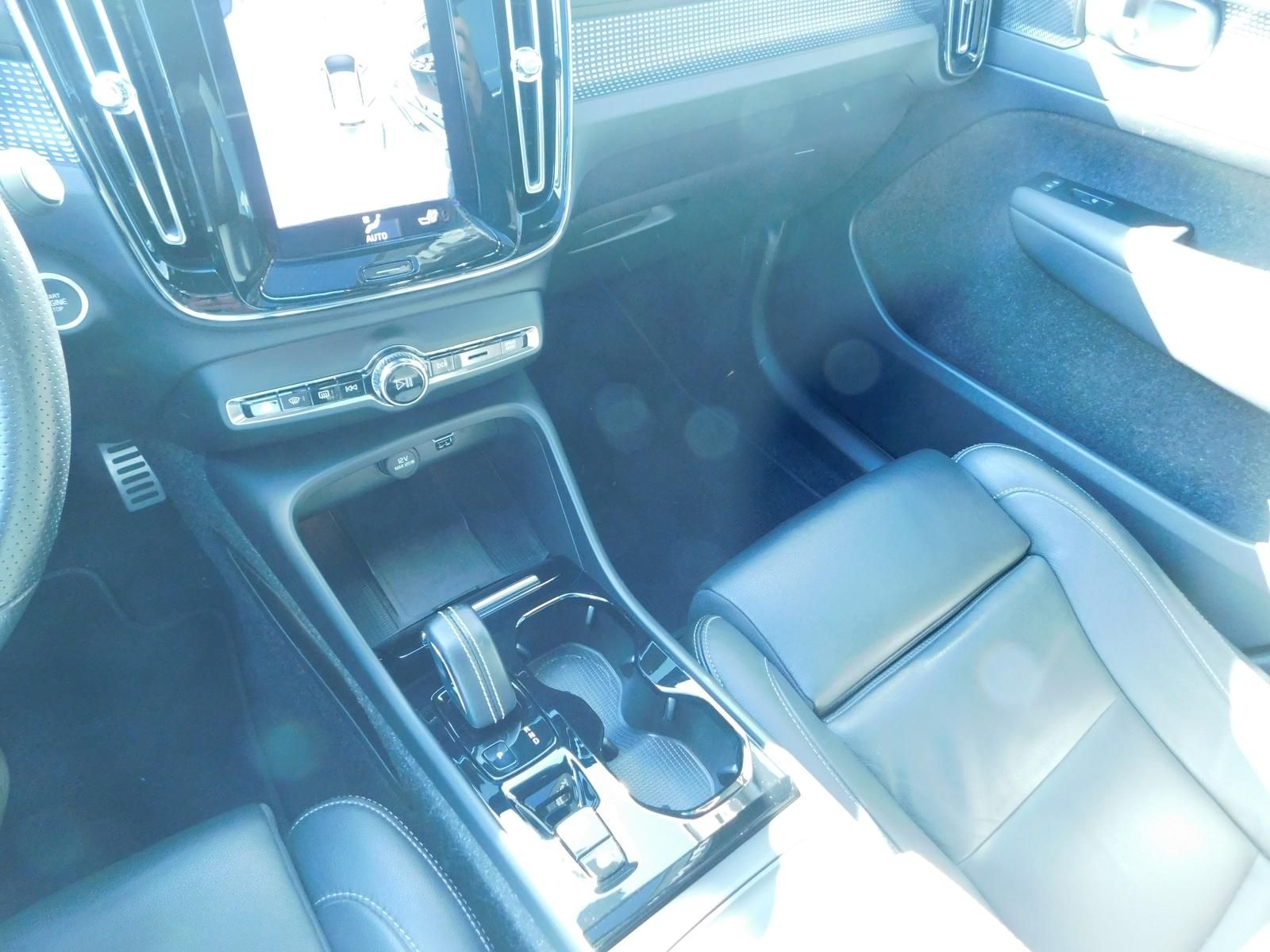 Volvo XC40 B5 AWD R-Design foto 18