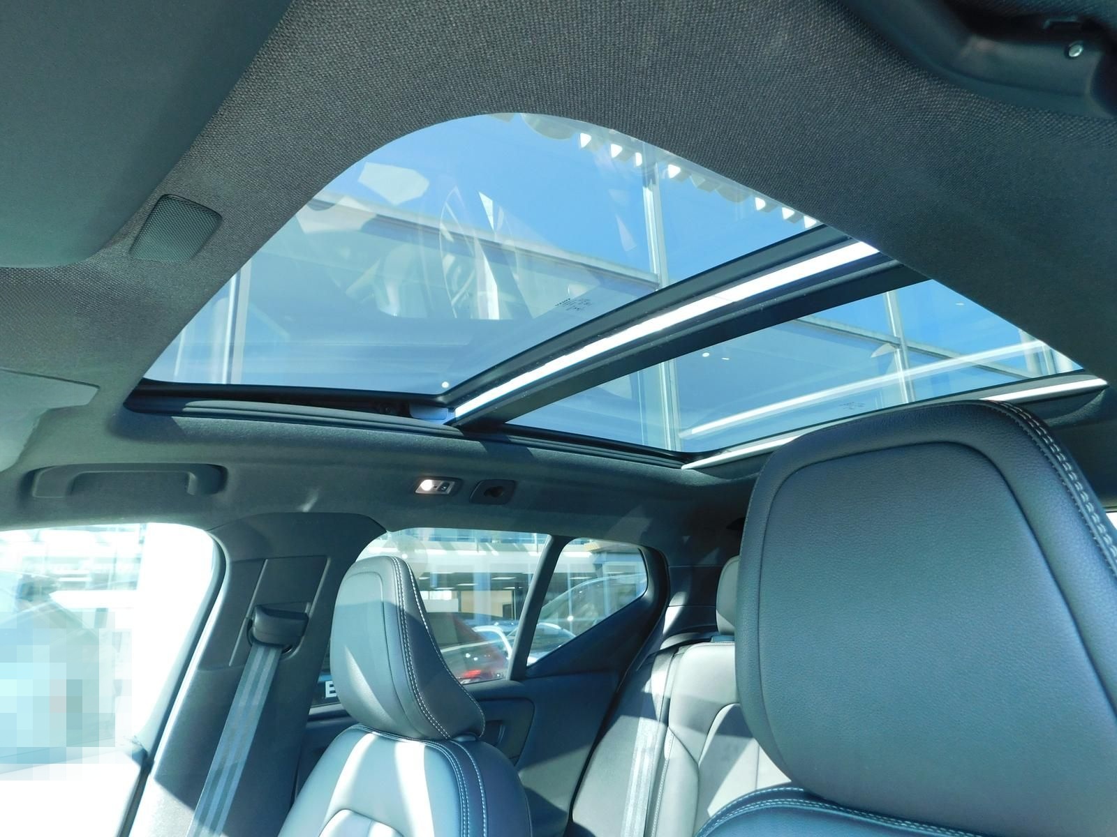 Volvo XC40 B5 AWD R-Design foto 10