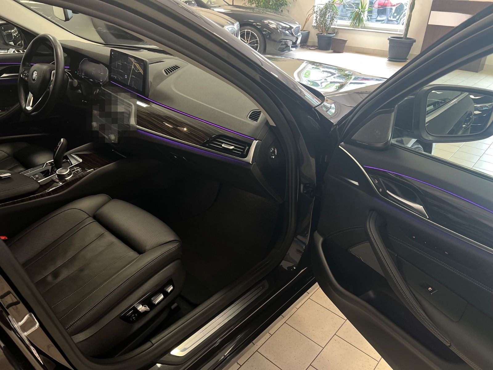 BMW 530dxD/Lim/HUD/Laser/MassagBelüfStz/P&DrivAsProf foto 24