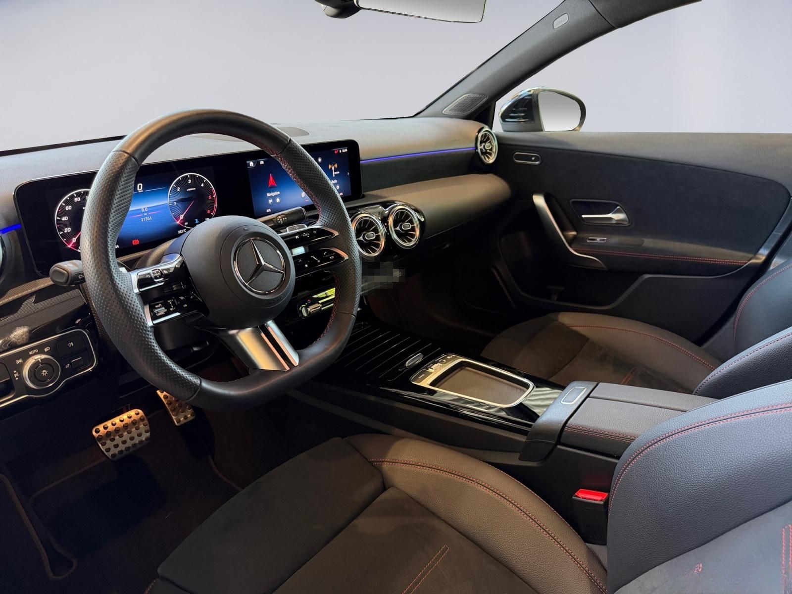 Mercedes-Benz A 200 d AMG  Pano-SD KeylessGO 18" LM Kamera LED foto 10
