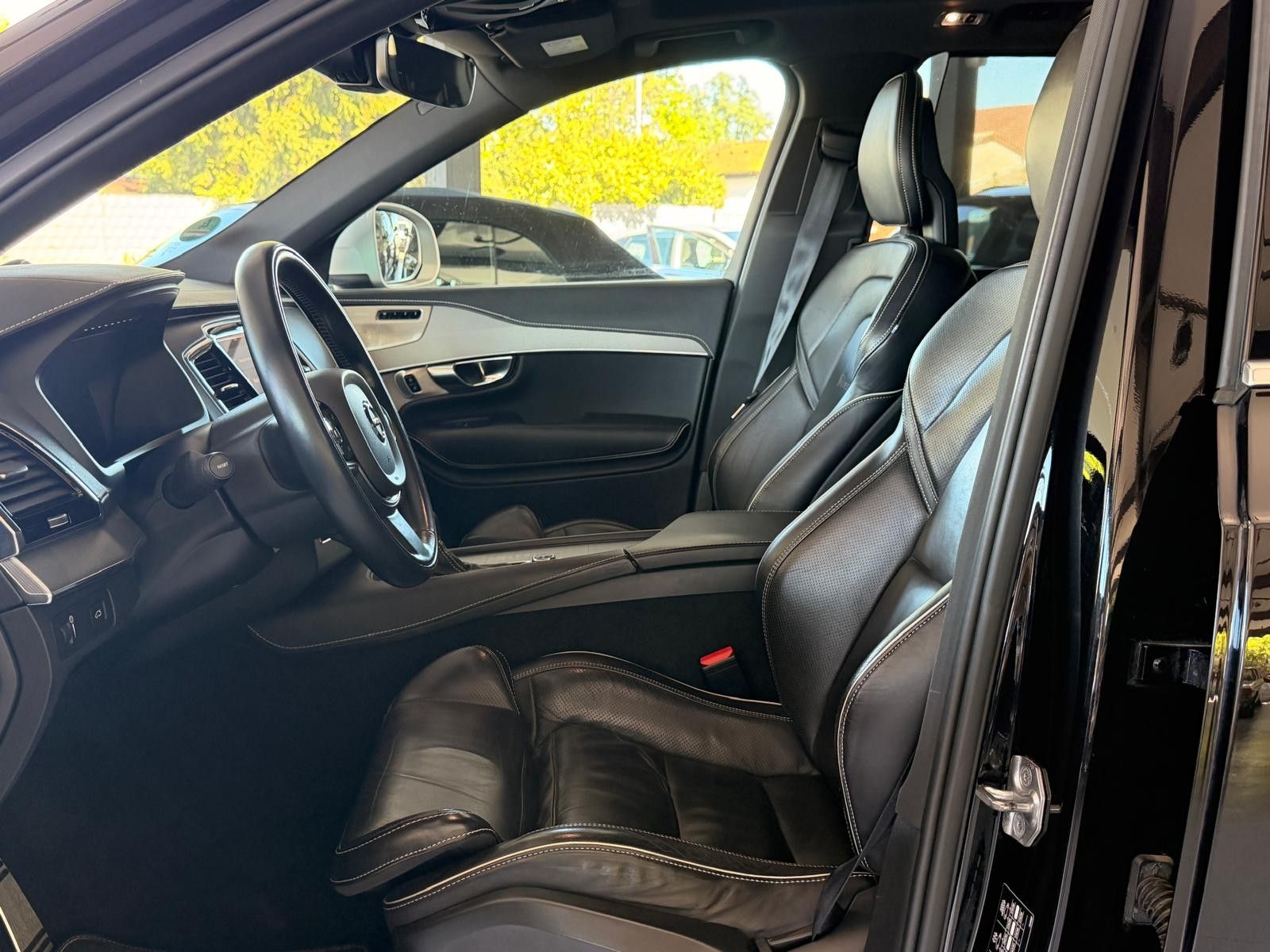 Volvo XC90 R Design AWD-PANO-HUD-AHK-B&W-SPUR- foto 11
