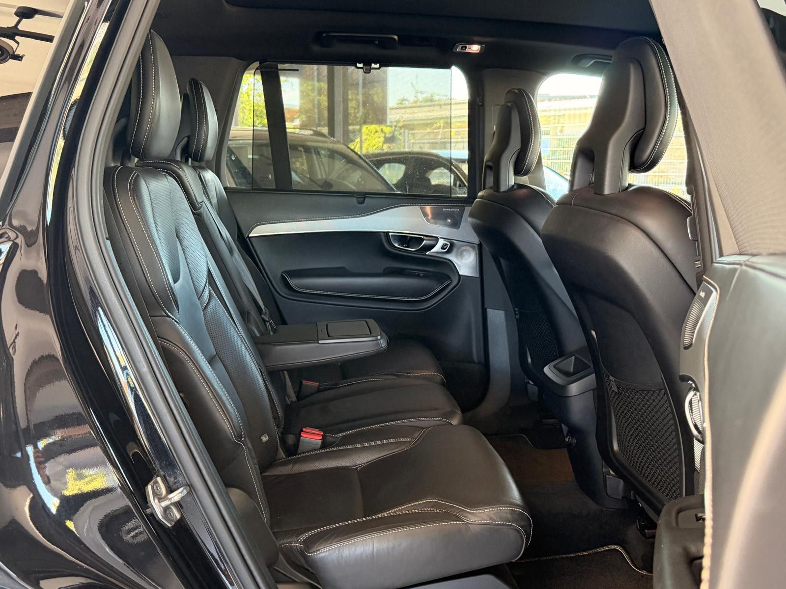 Volvo XC90 R Design AWD-PANO-HUD-AHK-B&W-SPUR- foto 21