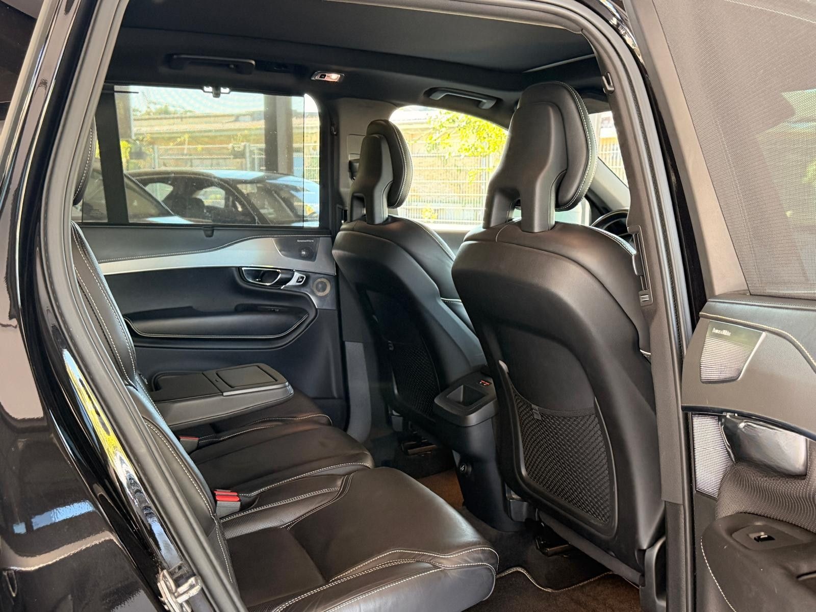 Volvo XC90 R Design AWD-PANO-HUD-AHK-B&W-SPUR- foto 22