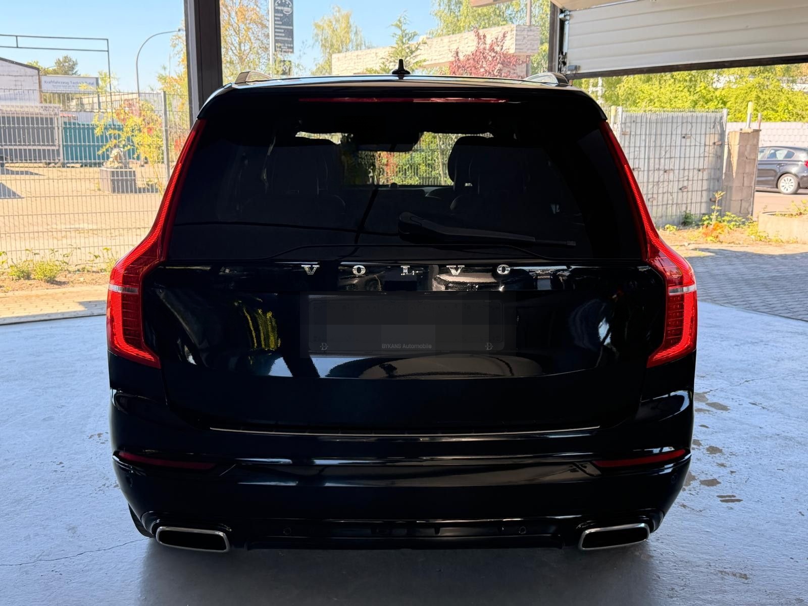 Volvo XC90 R Design AWD-PANO-HUD-AHK-B&W-SPUR- foto 7