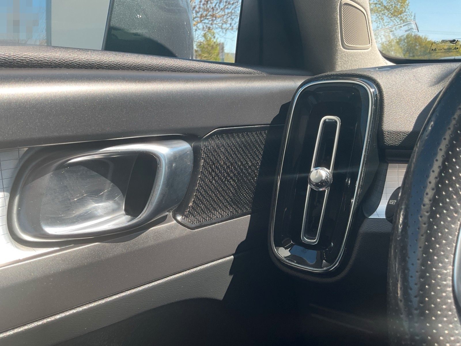 Volvo XC 40 Momentum AWD APPLE Lane Navi  RFK ViCo foto 15