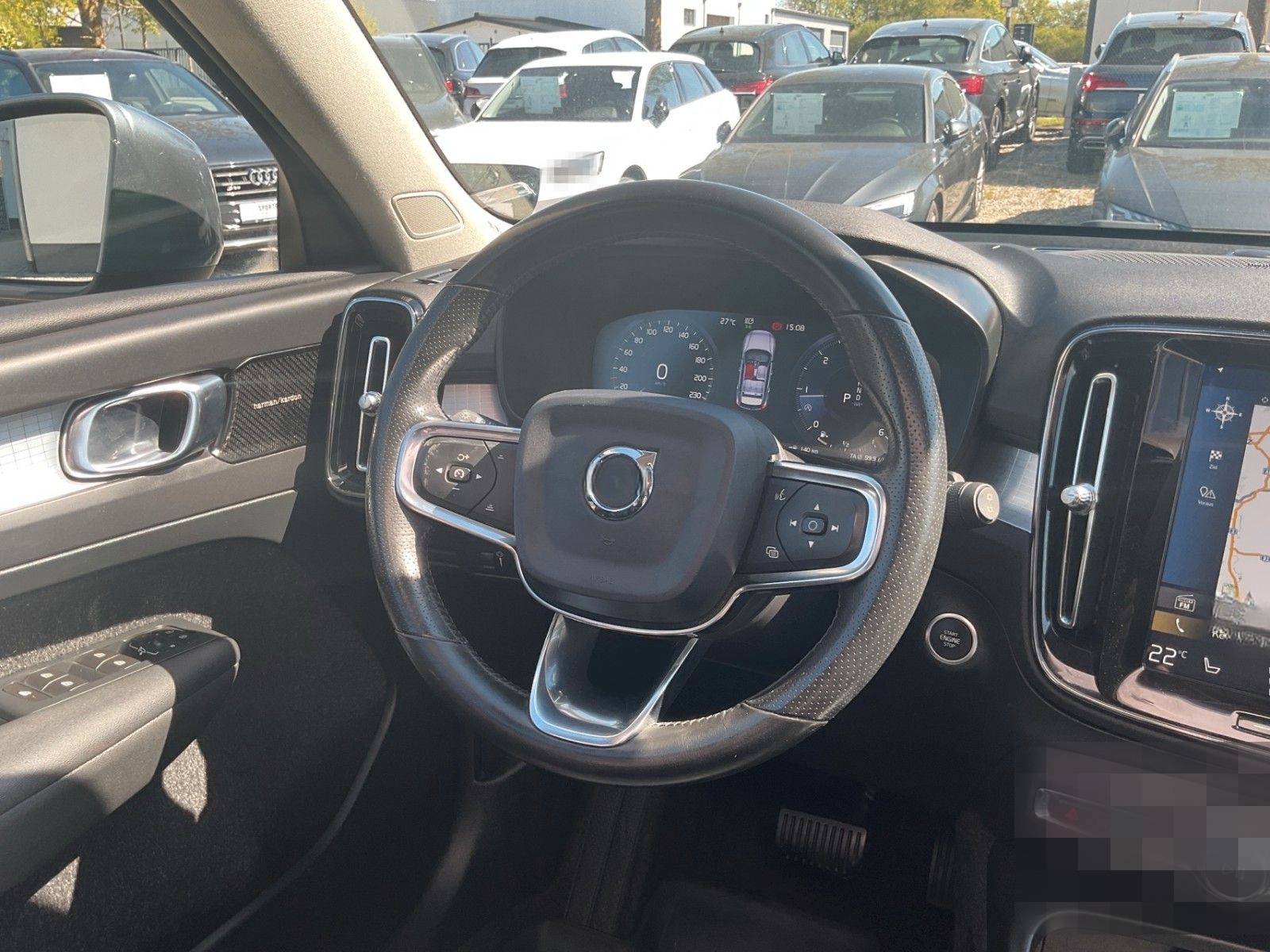 Volvo XC 40 Momentum AWD APPLE Lane Navi  RFK ViCo foto 20