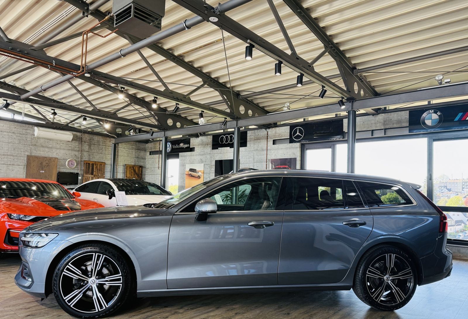 Volvo V60 Inscription*PANO*ACC*KAMERA*AHK*H&K*LED*NAVI foto 3