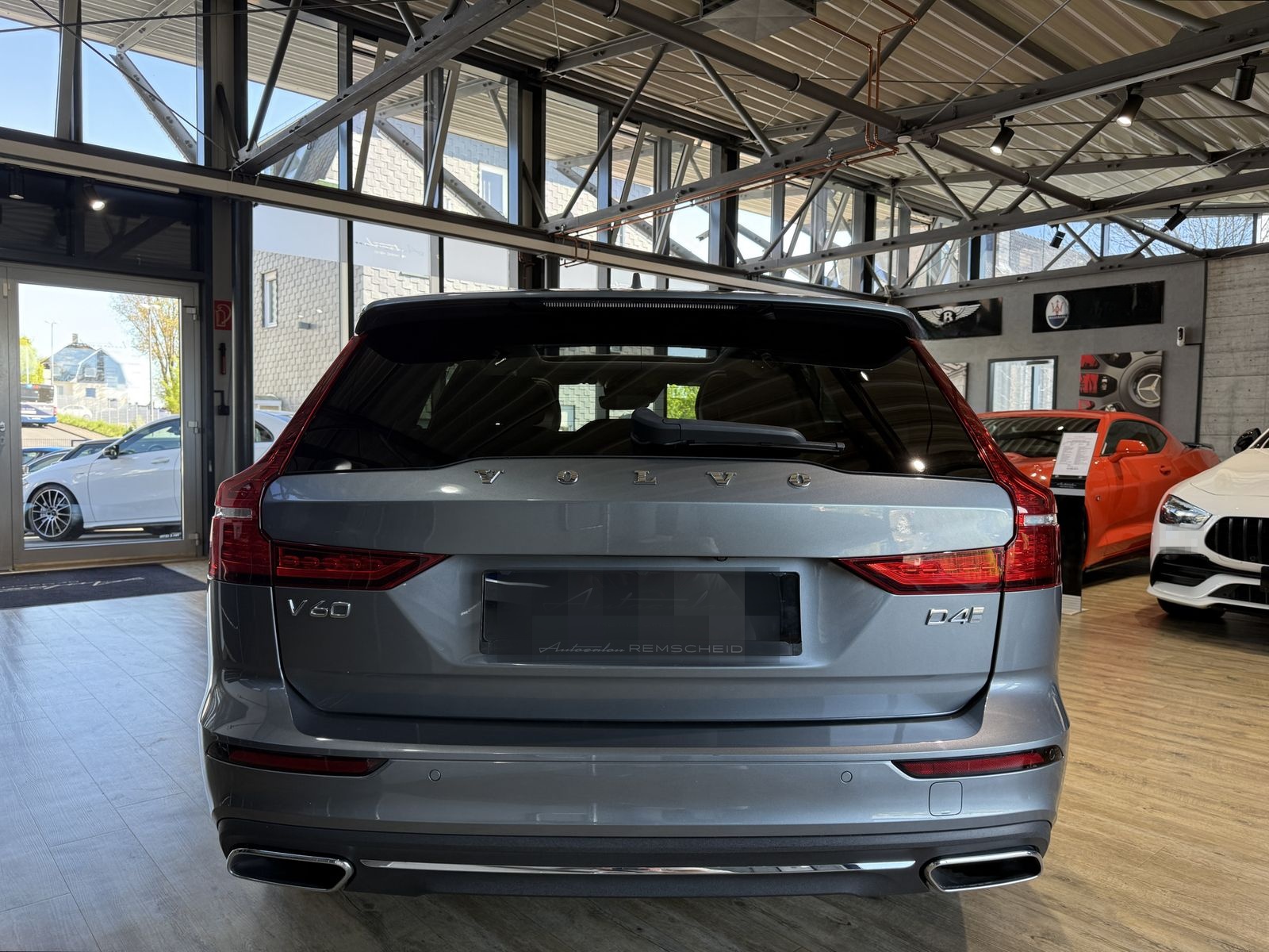 Volvo V60 Inscription*PANO*ACC*KAMERA*AHK*H&K*LED*NAVI foto 5