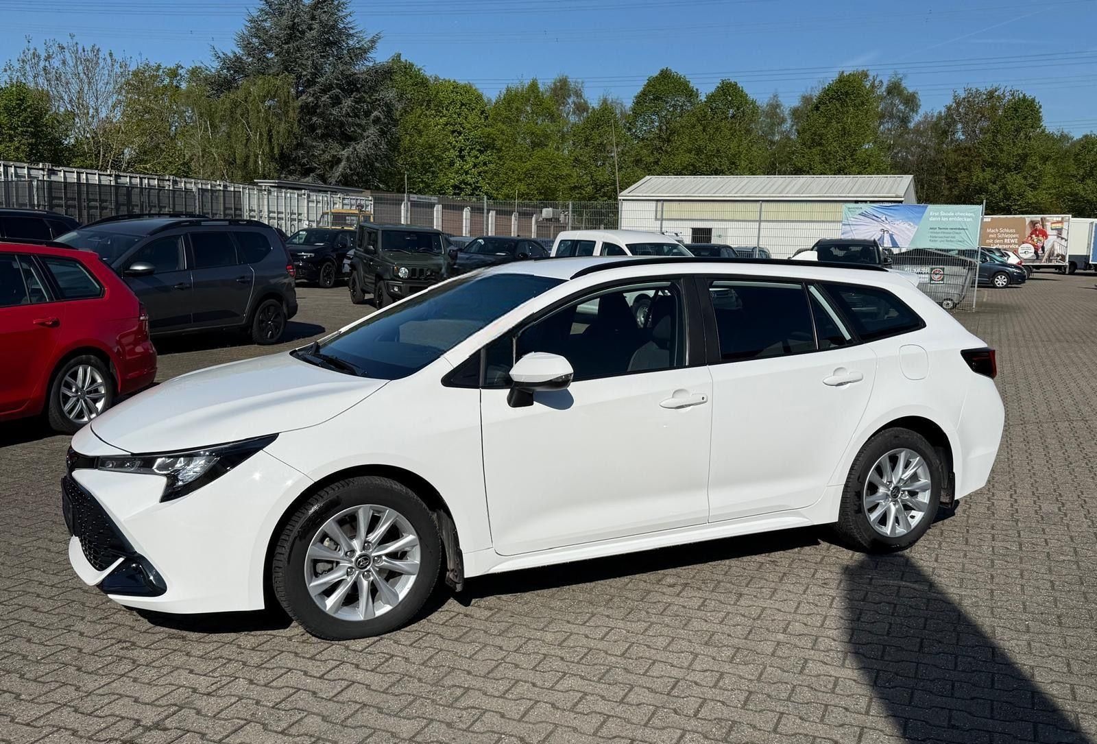 Toyota Corolla 1.8 16V Kombi Hybrid Kamera ACC foto 4