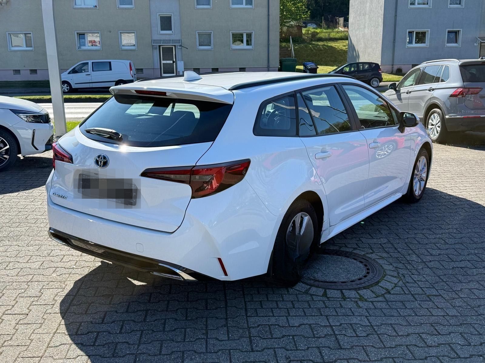 Toyota Corolla 1.8 16V Kombi Hybrid Kamera ACC foto 6