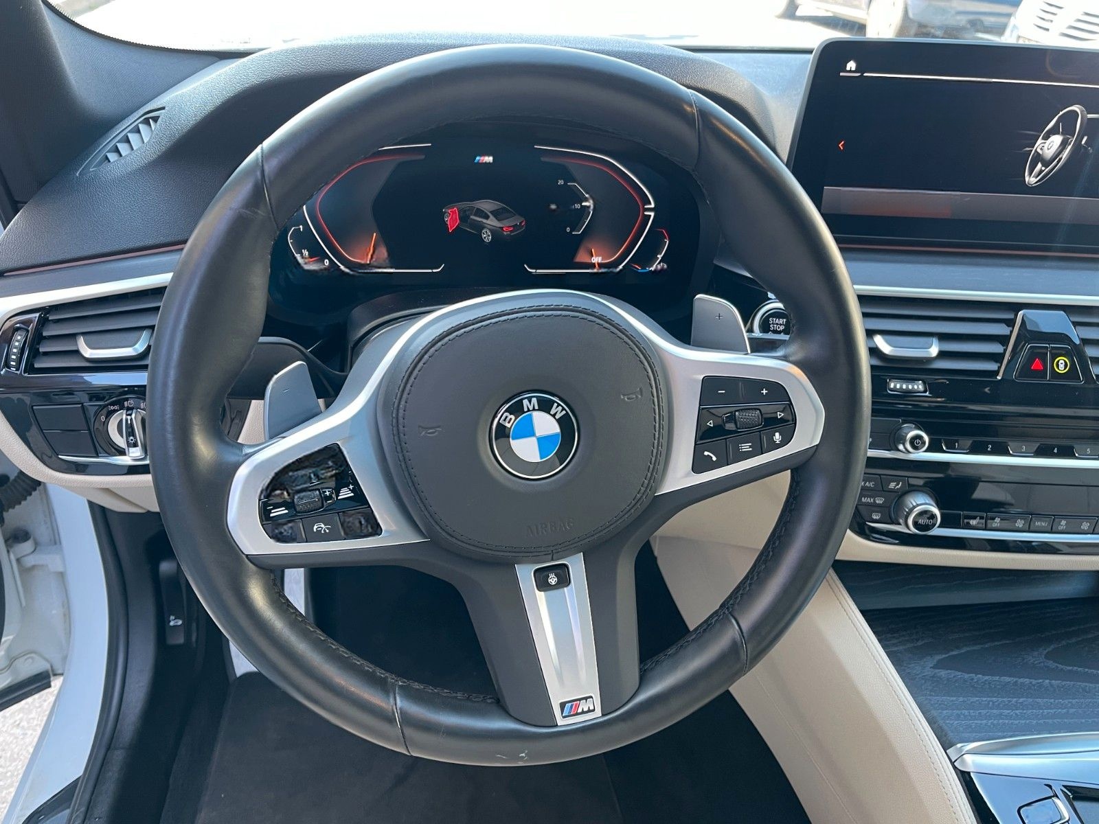 BMW 530 d Limousine xDrive M Sport Harman-Kardon foto 15