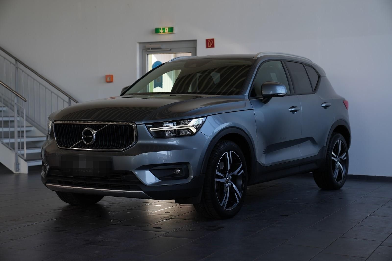 Volvo XC40 Momentum AWD foto 2
