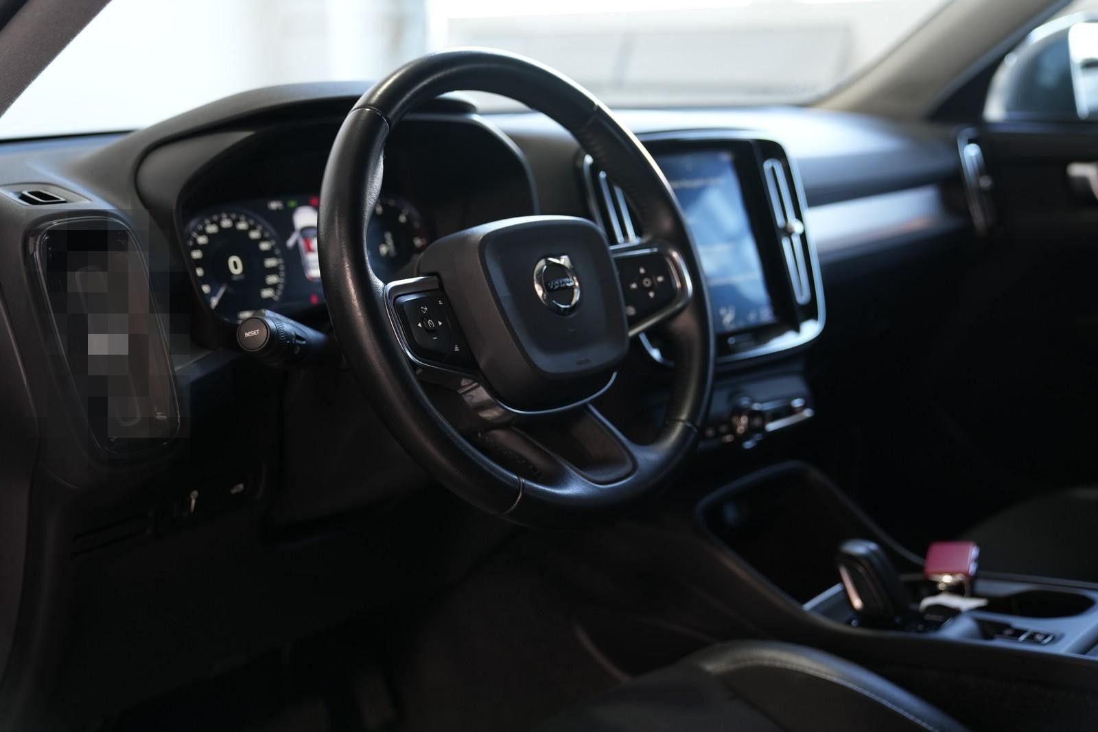 Volvo XC40 Momentum AWD foto 17