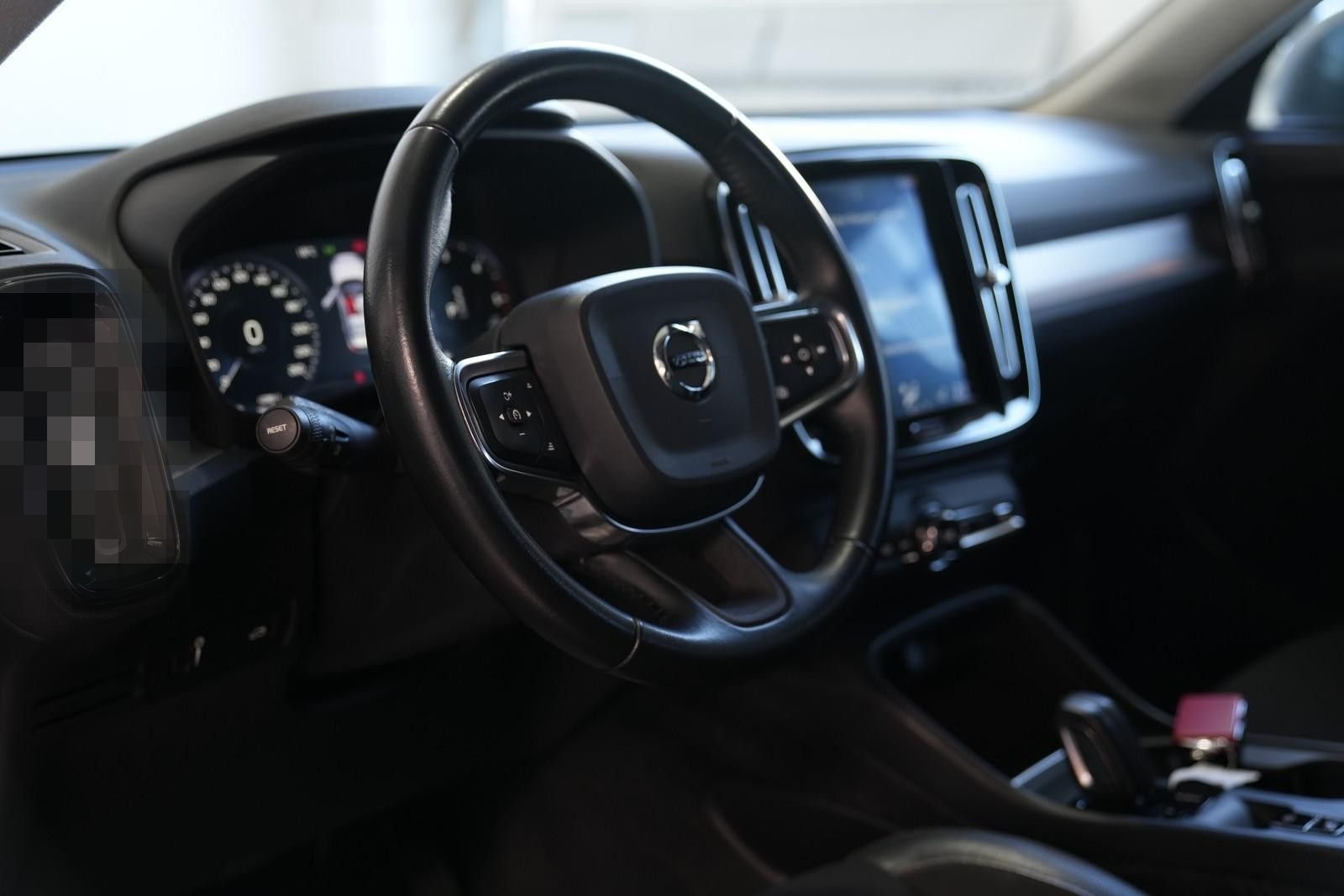 Volvo XC40 Momentum AWD foto 18