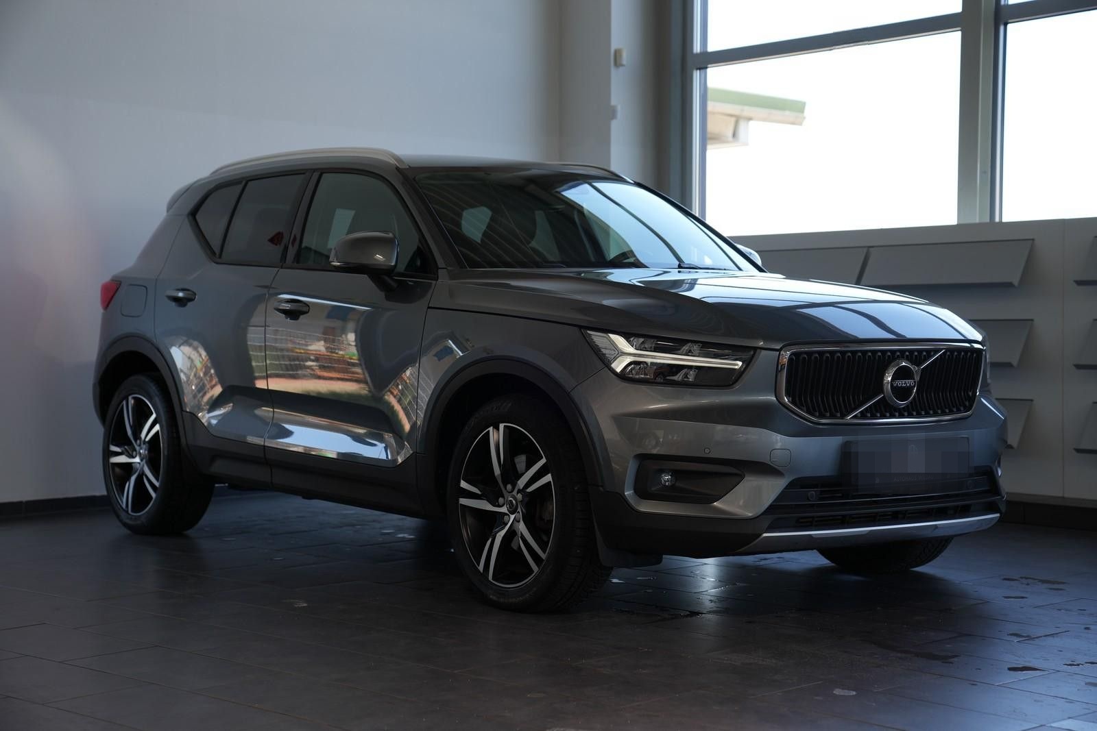 Volvo XC40 Momentum AWD foto 4